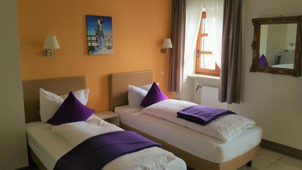 Schwalmtal  Hotel Rath מראה חיצוני תמונה